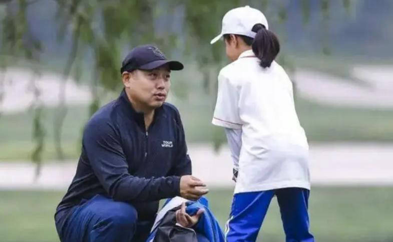 指导女儿刘 指导女儿刘